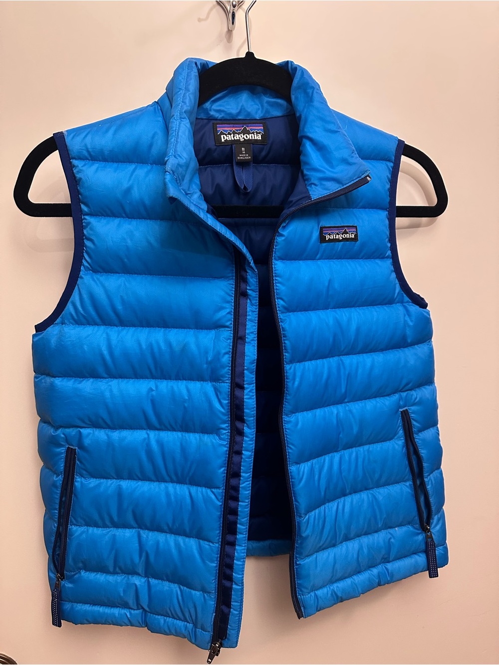 Patagonia down puffer vest. Boys size 10.